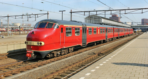 818297 (a): :2046x1098